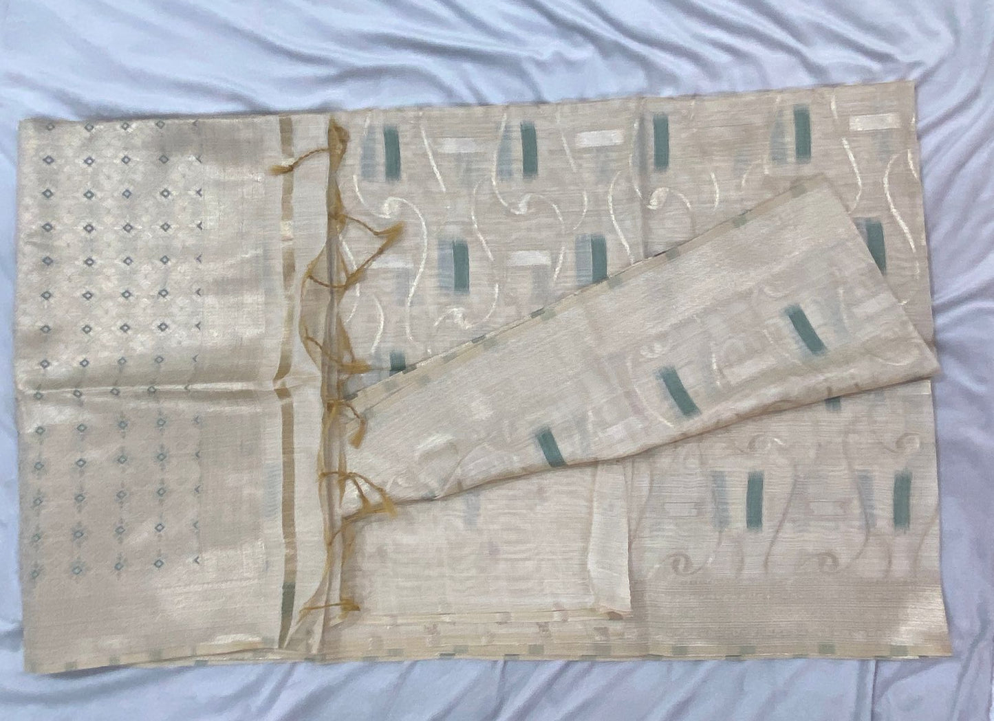 Chanderi Semi Cotton with Jamdani weave