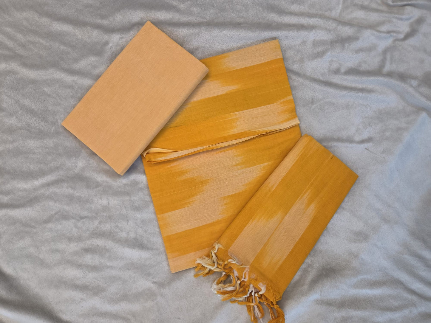 Pure Mangalagiri Cotton Ikkath Random Pattern