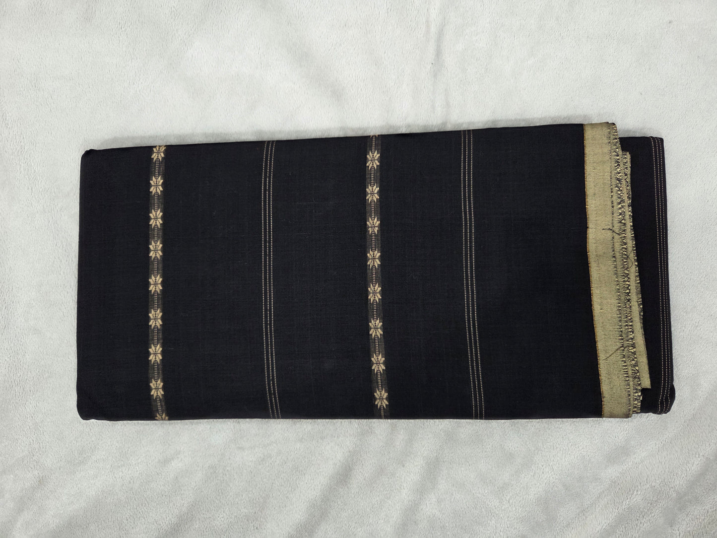 Narayanpet Saree with Horizontal Floral lines