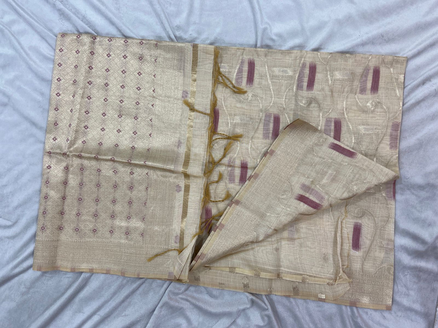 Chanderi Semi Cotton with Jamdani weave