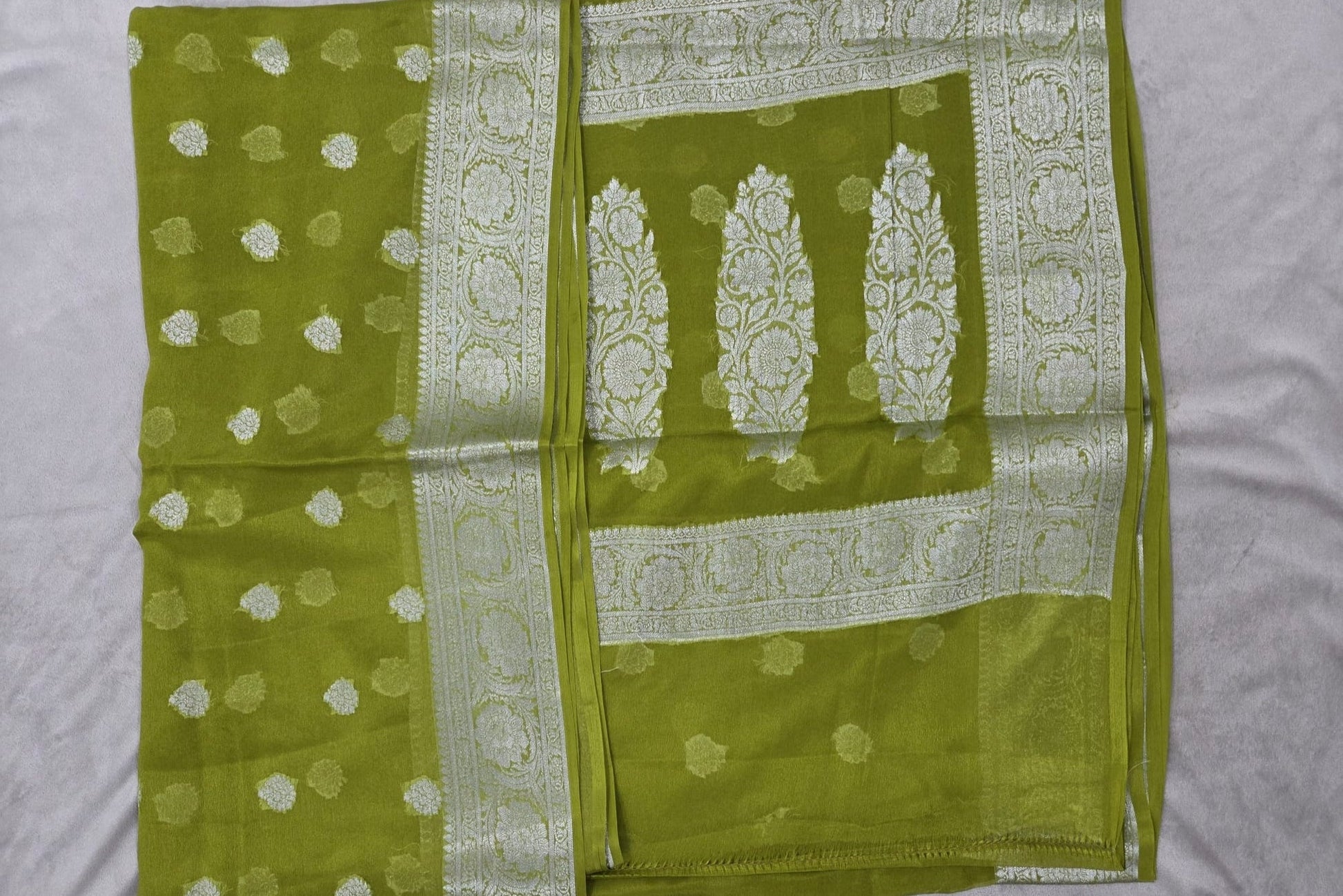 Banarasi Georgette Saree with small Motifs - VSL Collections