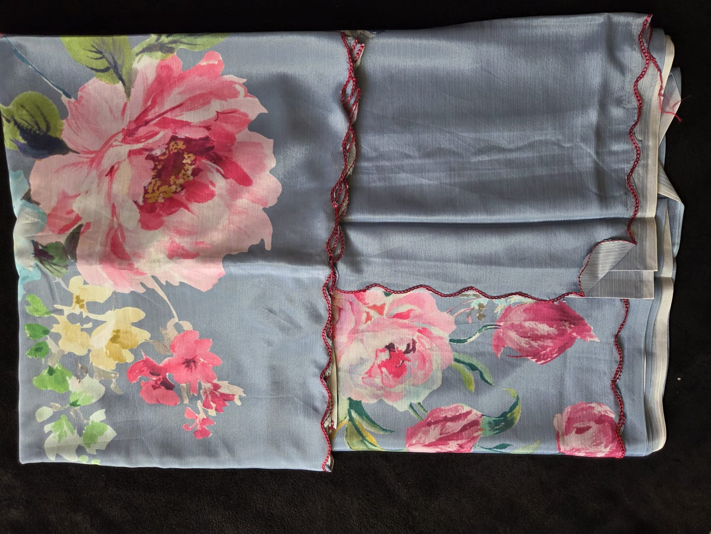 Chinnon Silk Sarees With Floral Print - VSL Collections