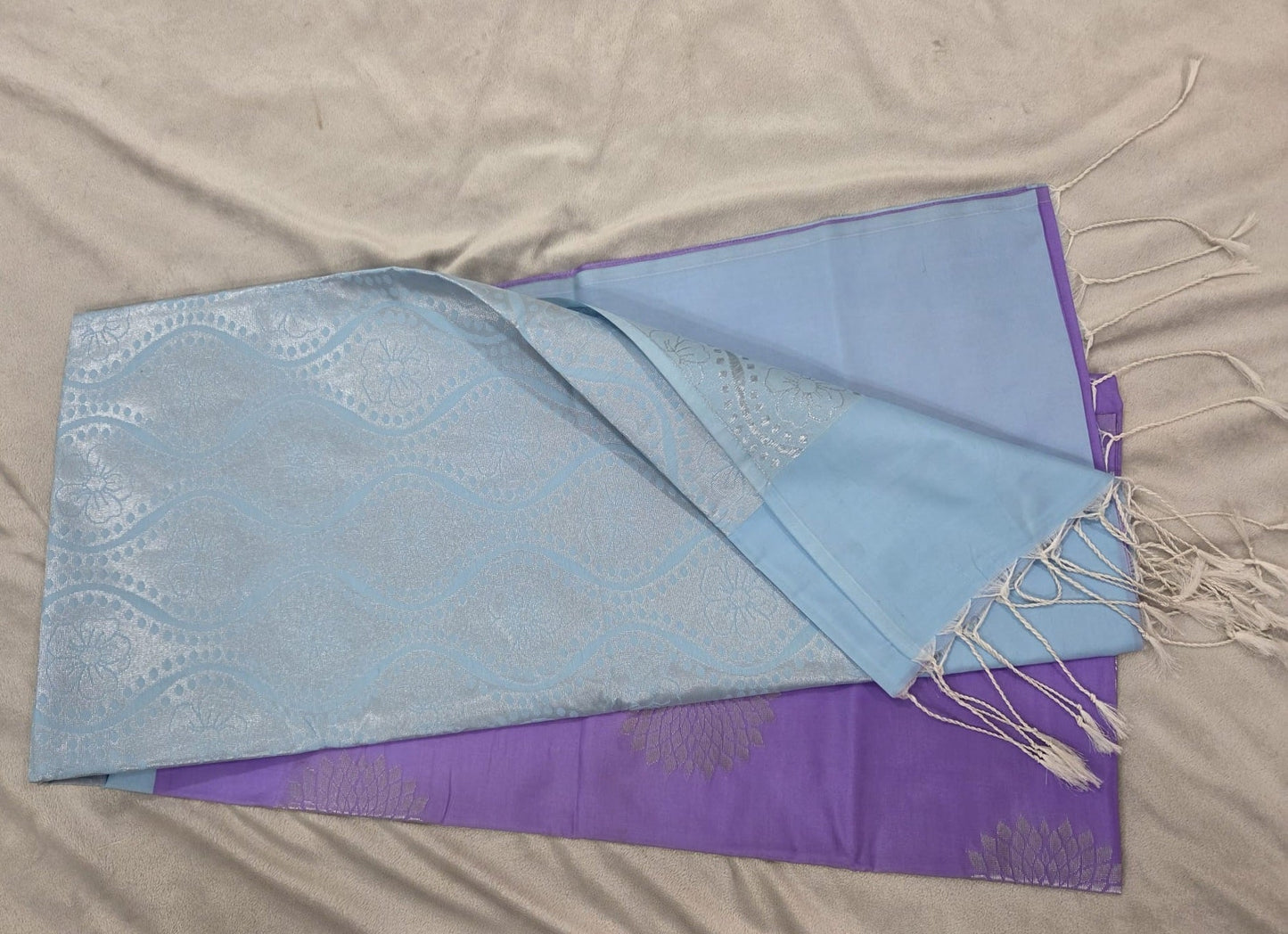 Kanchipuram Soft Silk Saree with Butti and No Border - VSL Collections