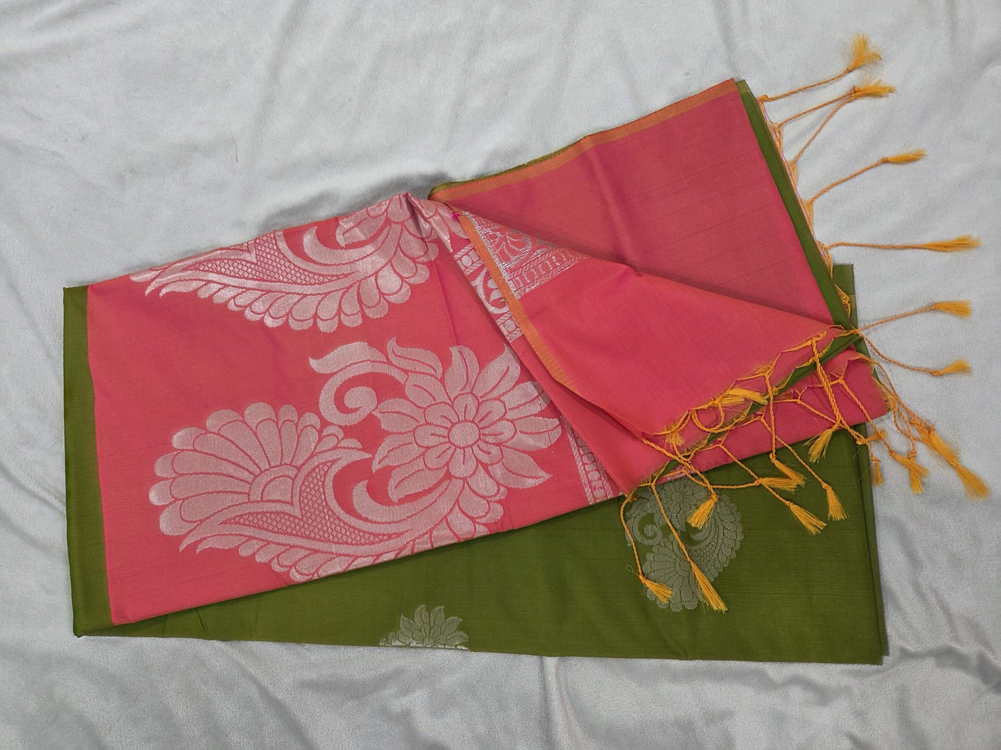 Kanchipuram Soft Silk Saree with Butti and No Border - VSL Collections