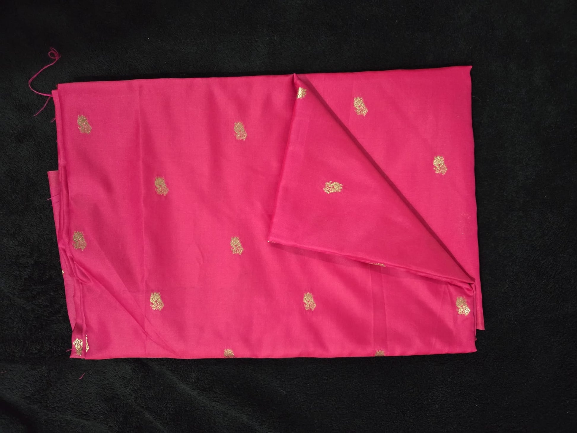 Silk Fabric with Buti - VSL Collections