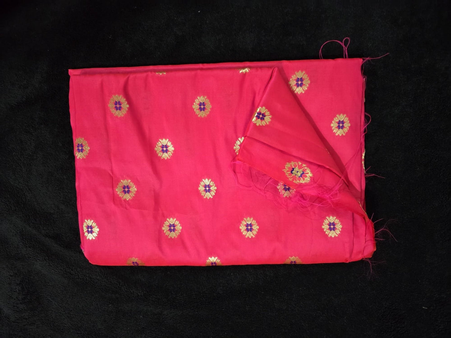 Silk Fabric with Buti - VSL Collections